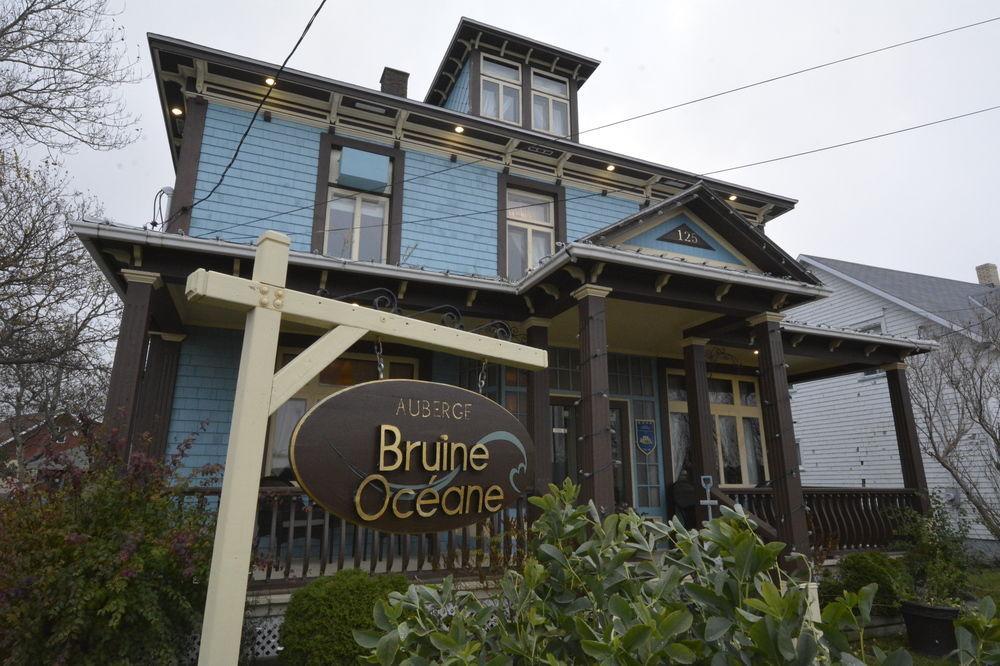 Auberge Bruine Océane Matane Exterior foto